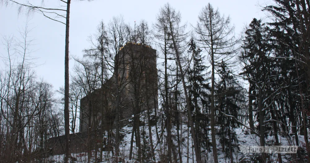 Hrad Radyně od severozápadu - StarejPlzenec.cz